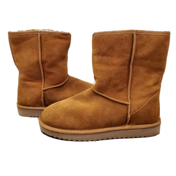 NEW Koolaburra by Ugg Chestnut Classic Short Boots - Picture 2 of 6